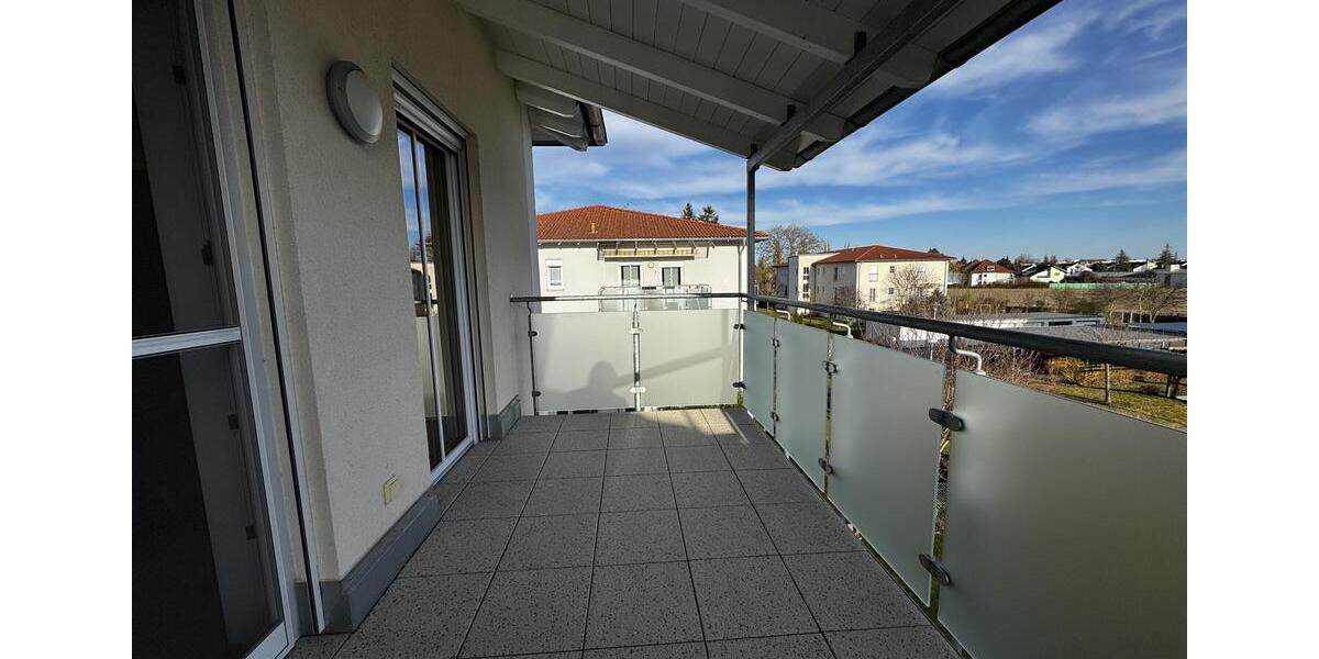 Dachgeschoßwohnung Neuburg an der Donau - 2 Zimmer, 62 m&sup2;, 830&euro; | Angebot:25781296