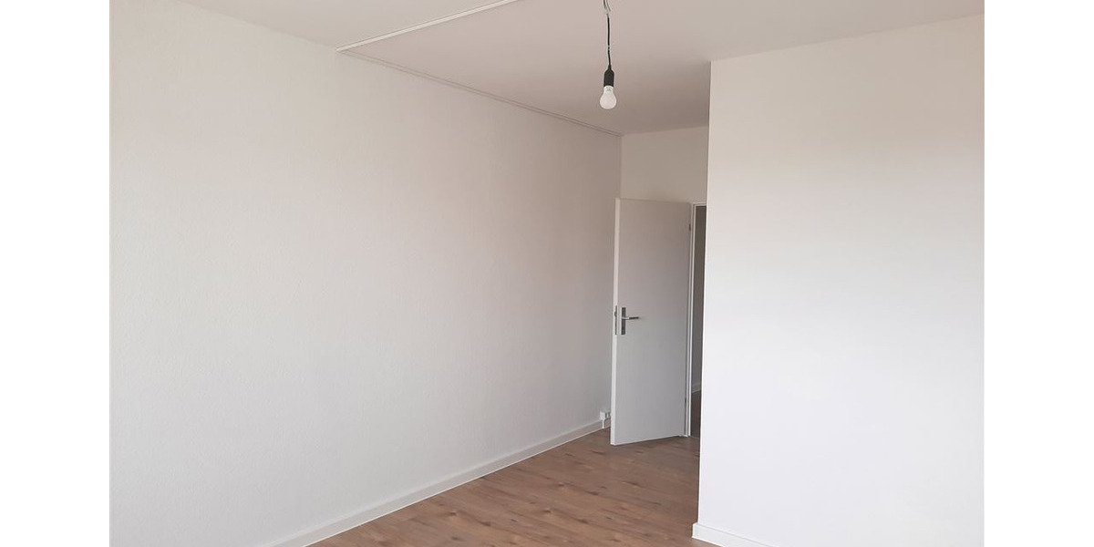 Etagenwohnung Crimmitschau - 1 Zimmer, 34 m&sup2;, 204&euro; | Angebot:19613368