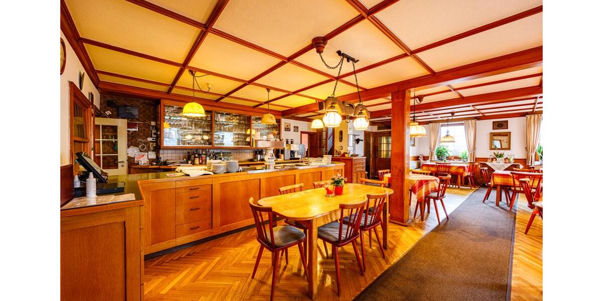Einfamilienhaus Emmendingen - 15 Zimmer, 625 m&sup2;, 4.550&euro; | Angebot:26131094