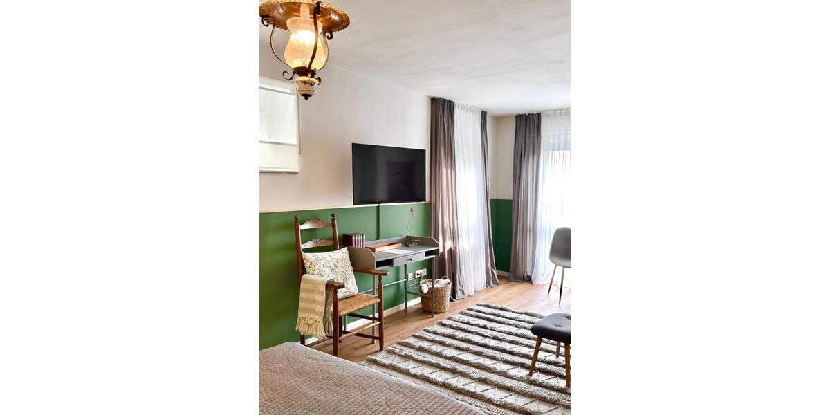 Wohnen auf Zeit Bornheim - 1 Zimmer, 40 m&sup2;, 850&euro; | Angebot:26224804