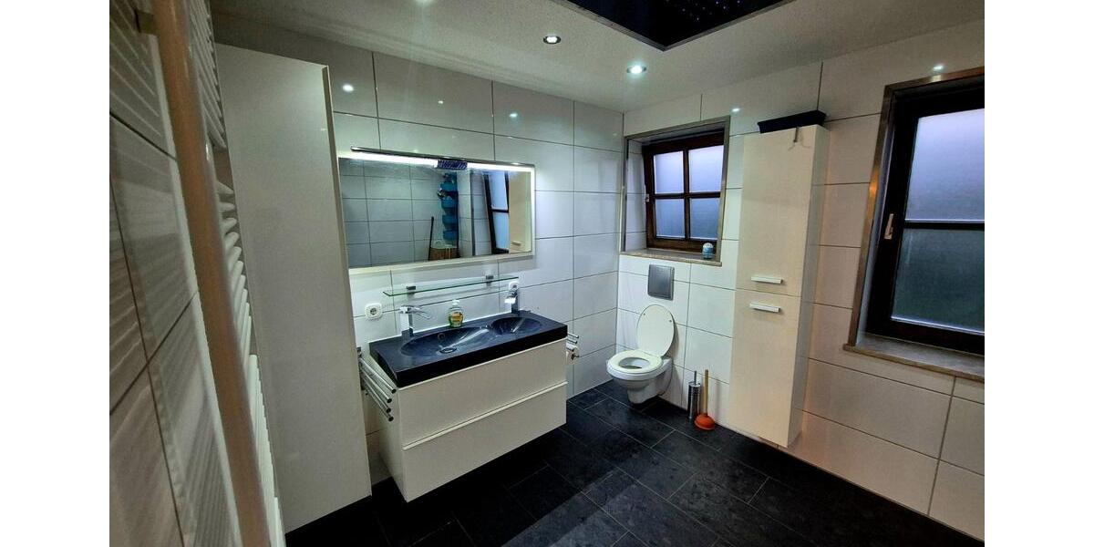 Ferienhaus Unterkunft Ferienwohnung Monteurwohnung Monteurzimmer 8 zimmer