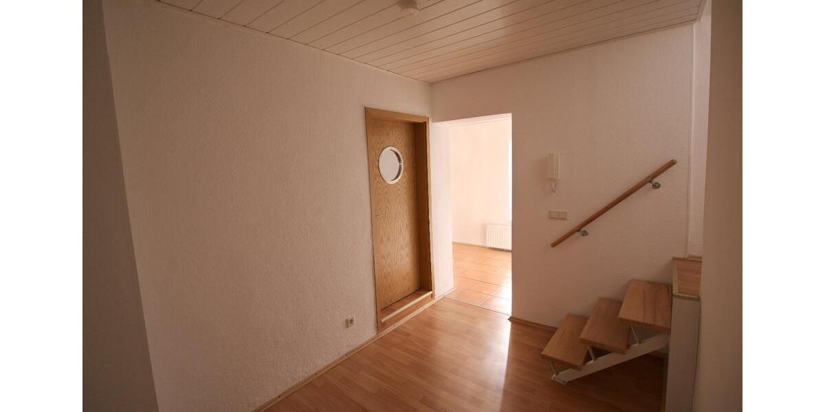Schöne, helle 3-Zimmer-Maisonette-Wohnung in Veltenhof 3 zimmer