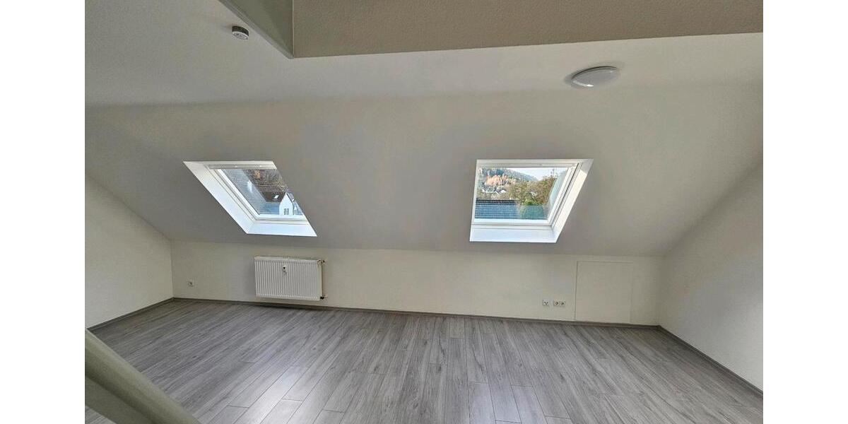 Dachgeschoßwohnung Hagen Hagen-Mitte - 1.5 Zimmer, 70 m&sup2;, 550&euro; | Angebot:26035013