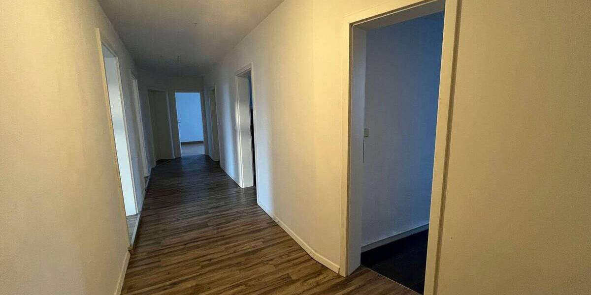 Etagenwohnung Chemnitz Gablenz - 5 Zimmer, 147 m&sup2;, 870&euro; | Angebot:26205417