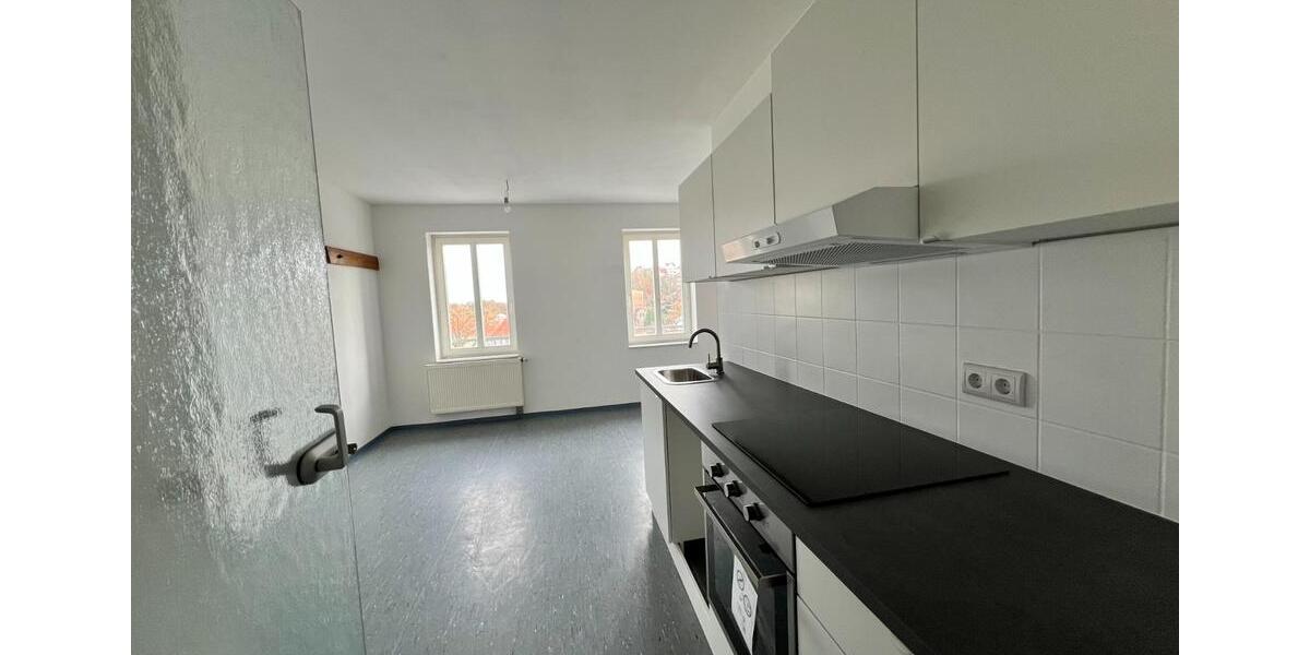Dachgeschoßwohnung Zeitz - 3 Zimmer, 98 m&sup2;, 640&euro; | Angebot:16602265