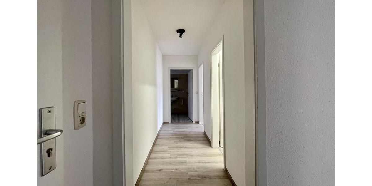 Dachgeschoßwohnung Betzdorf - 2 Zimmer, 70 m&sup2;, 635&euro; | Angebot:25305816