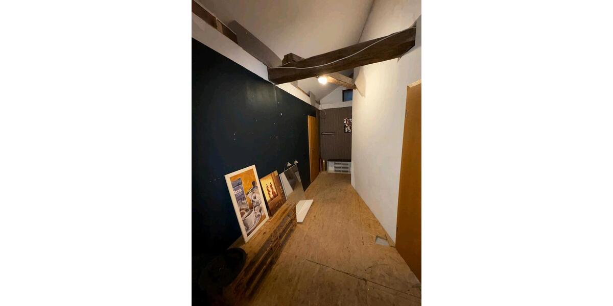 120qm WohnungAtelier gern mit Haustier 1 zimmer