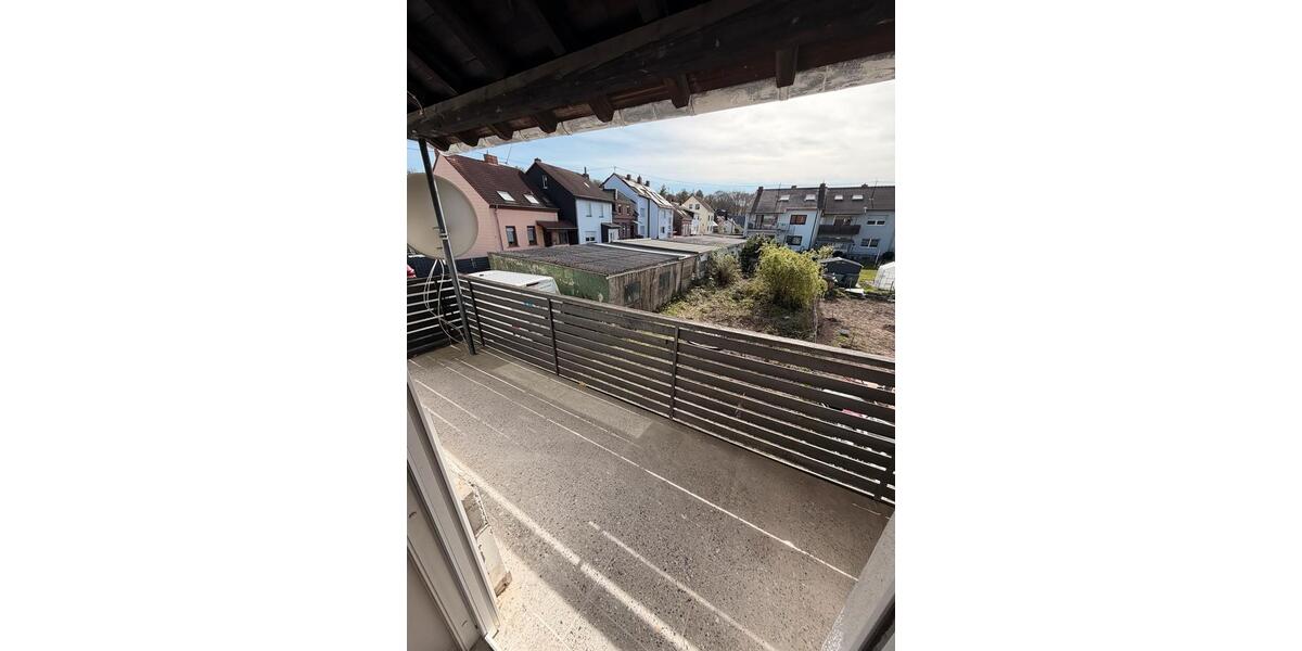 Etagenwohnung Saarbrücken West - 3 Zimmer, 63 m&sup2;, 600&euro; | Angebot:26210910