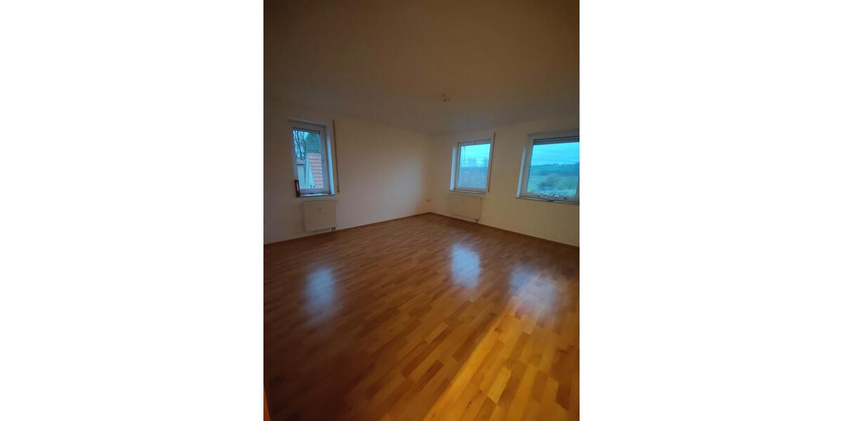 Etagenwohnung Coswig - 4 Zimmer, 97 m&sup2;, 1.025&euro; | Angebot:26688584