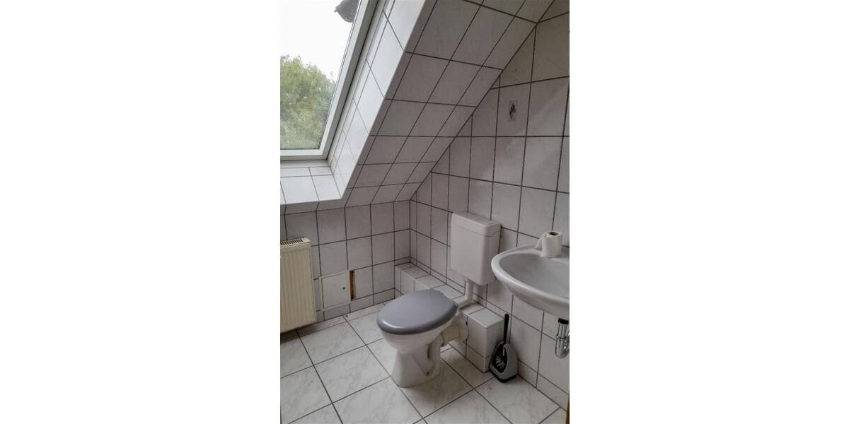 Etagenwohnung Pegau - 2 Zimmer, 42 m&sup2;, 230&euro; | Angebot:26190065