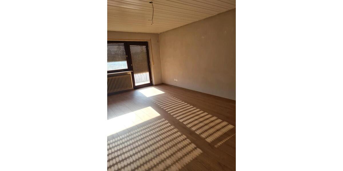 Etagenwohnung Mudau - 2 Zimmer, 72 m&sup2;, 646&euro; | Angebot:26618492