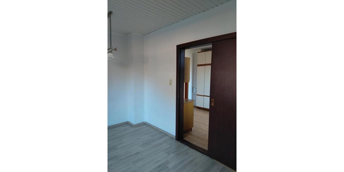 Erdgeschoßwohnung Oldenburg Eversten - 4.5 Zimmer, 120 m&sup2;, 950&euro; | Angebot:26044094