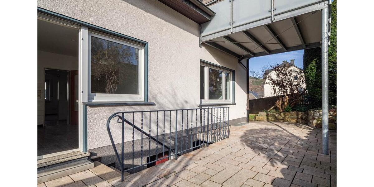 Etagenwohnung Meschede - 3 Zimmer, 82 m&sup2;, 450&euro; | Angebot:25781061