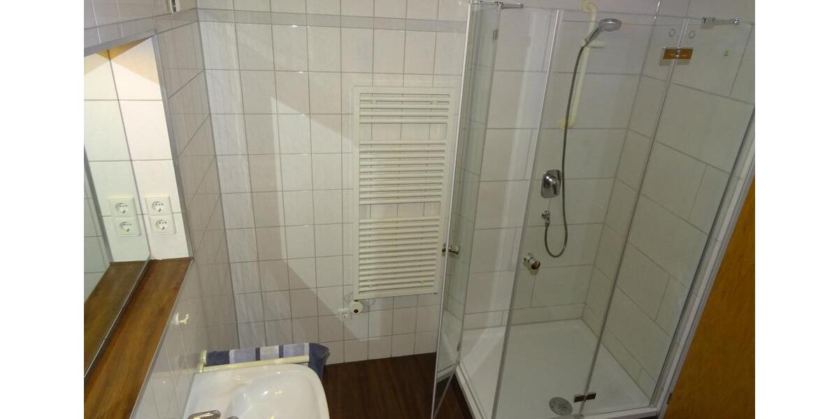 Erdgeschoßwohnung Riesbürg - 3 Zimmer, 75 m&sup2;, 710&euro; | Angebot:25932455