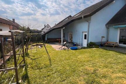 Haus Ihringen - 8 Zimmer, 214 m&sup2;, 1.900&euro; | Angebot:26051482