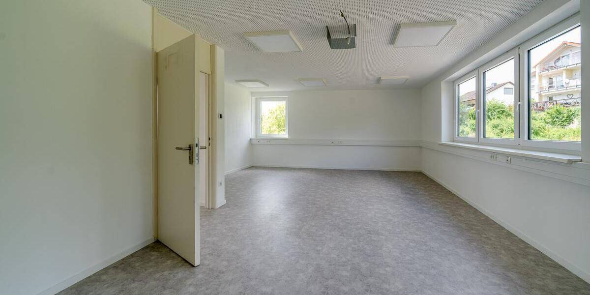 Gewerbeobjekt Würzburg Dürrbachau - 2.500&euro; | Angebot:25778951