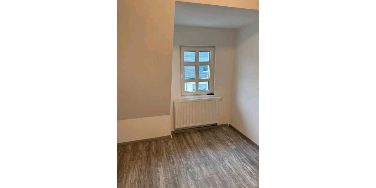 Dachgeschoßwohnung Sankt Augustin - 4 Zimmer, 65 m&sup2;, 950&euro; | Angebot:26222268