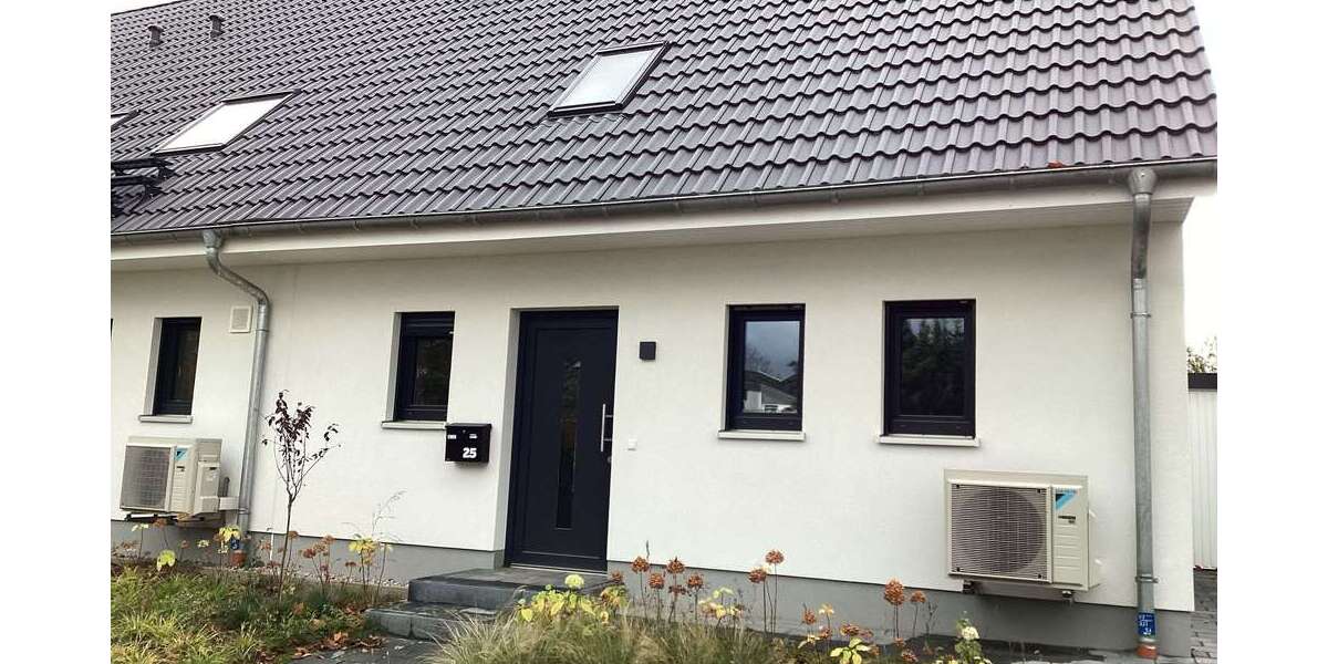Haus zum Mieten in Burgwedel 1.580 € 116 m² 4 zimmer