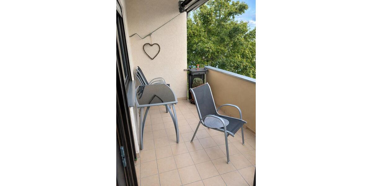 Etagenwohnung Ditzingen - 3 Zimmer, 84 m&sup2;, 1.300&euro; | Angebot:26289269