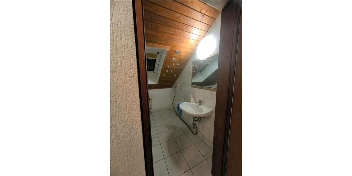 Dachgeschoßwohnung Göppingen Bruckwasen - 3 Zimmer, 75 m&sup2;, 925&euro; | Angebot:25022176