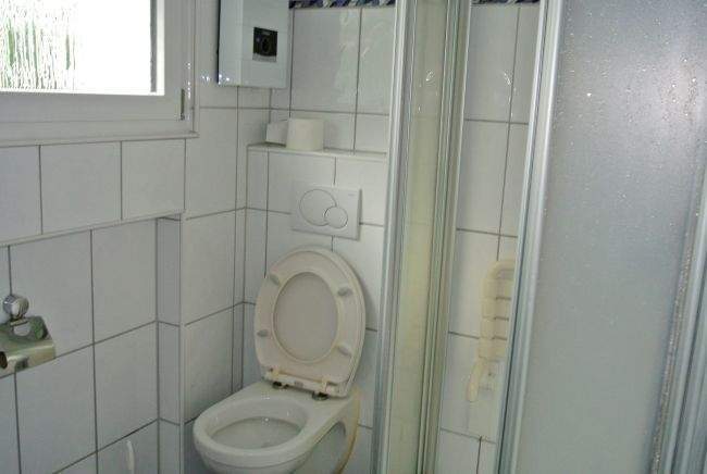 schickesgepflegtes und renoviertes Großraum-Apartment mit Balkon **Hochparterre 1 zimmer