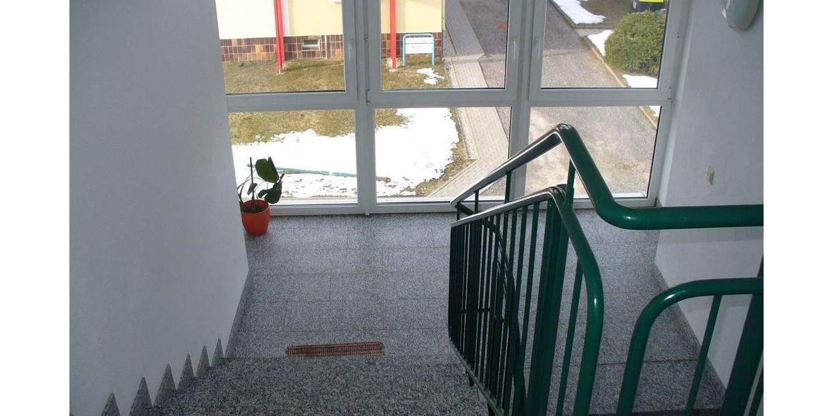 Etagenwohnung Hartmannsdorf - 2 Zimmer, 47 m&sup2;, 300&euro; | Angebot:26155874