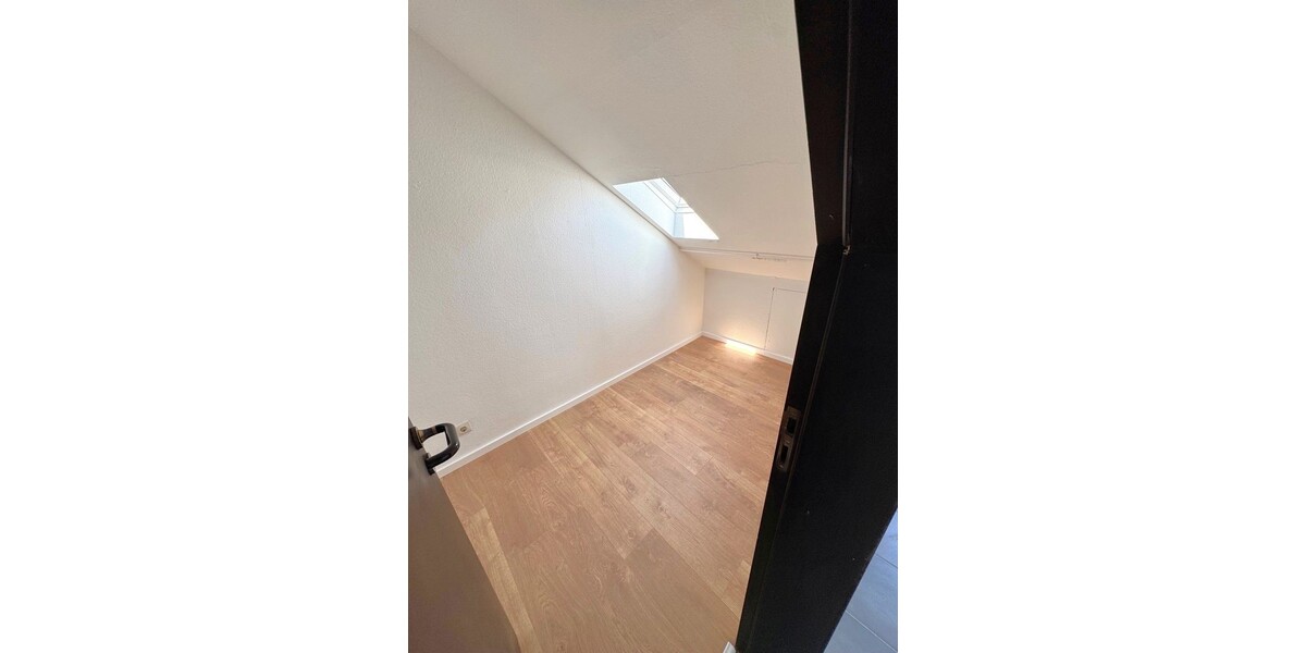 albero:) saniert mit viel Platz - Dachgeschoßwohnung Seligenstadt Klein-Welzheim | Angebot:26974836