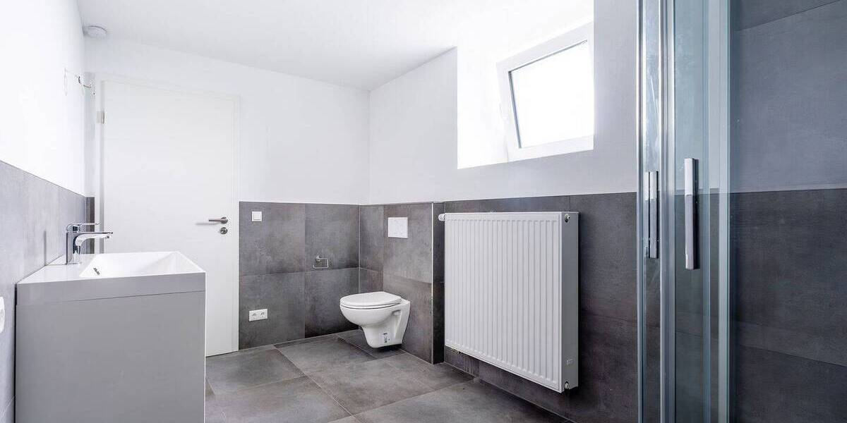 Reihenmittelhaus Straubing - 4 Zimmer, 121 m&sup2;, 1.140&euro; | Angebot:25664872