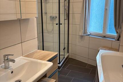 3 Raum- Wohnung mit Einbauküche und Gäste WC 3 zimmer