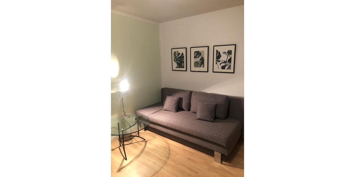 Dachgeschoßwohnung Stuttgart Stuttgart-West - 1 Zimmer, 33 m&sup2;, 860&euro; | Angebot:26020911