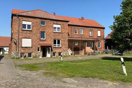 Wohnung Arneburg - 4 Zimmer, 117 m&sup2;, 719&euro; | Angebot:23729732