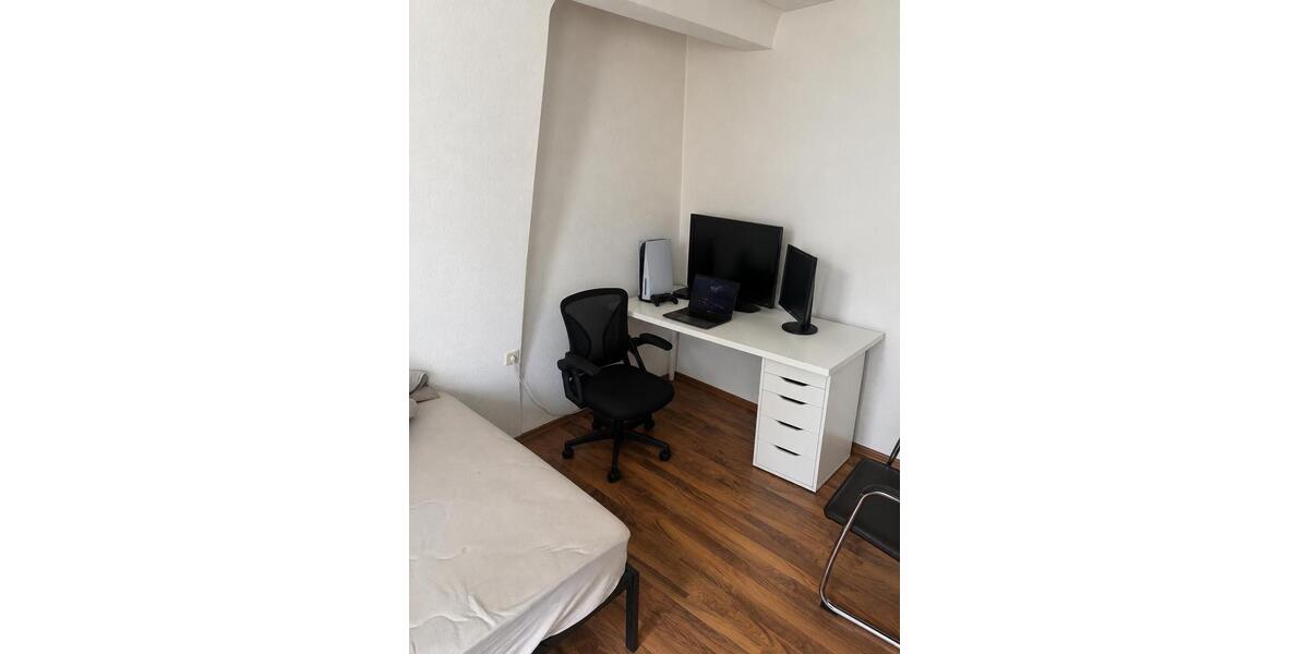 Wohnen auf Zeit Böblingen - 3 Zimmer, 20 m&sup2;, 530&euro; | Angebot:26671202