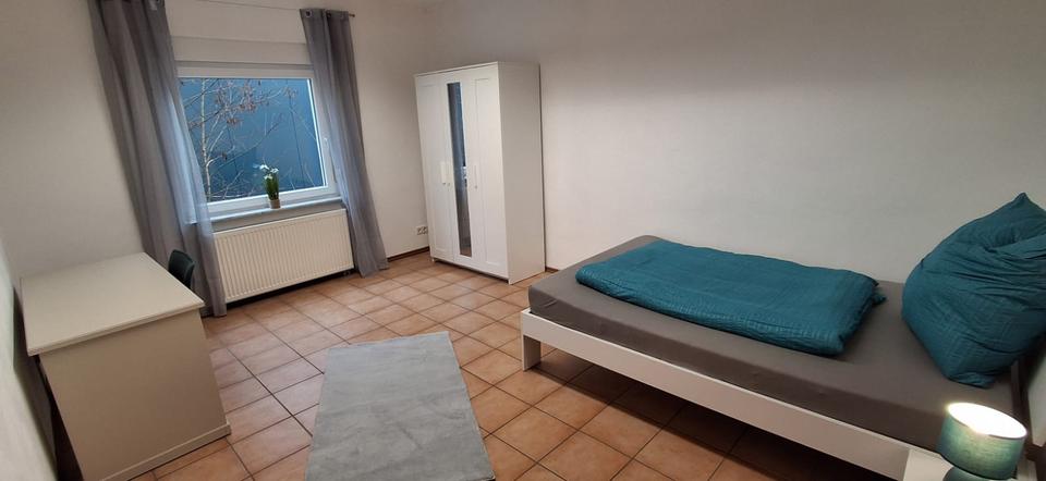 Wohnen auf Zeit Homburg - 7 Zimmer, 17 m&sup2;, 465&euro; | Angebot:26180701