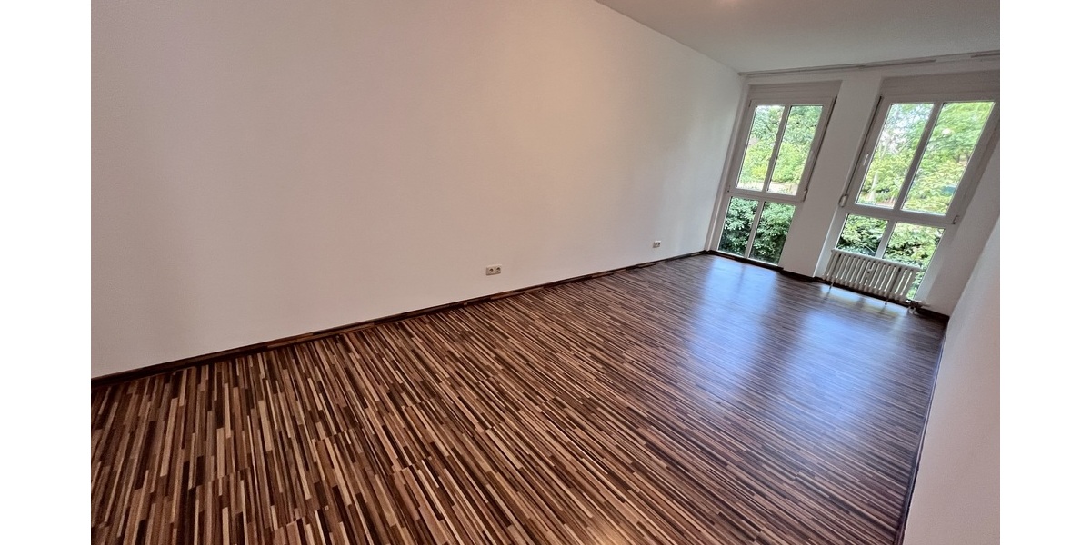 Idyllisch wohnen! 3-Raum Wohnung mit Einbauküche, Wanne und Süd-Balkon. - Etagenwohnung Gera Alt-Bieblach | Angebot:27022991