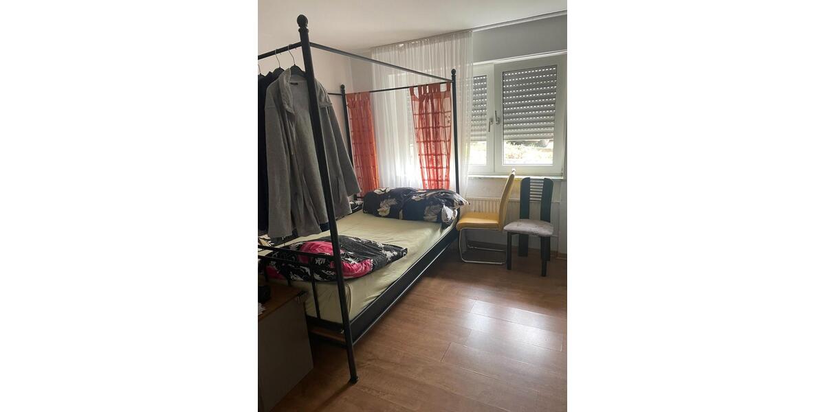 Etagenwohnung Pohlheim - 2 Zimmer, 77 m&sup2;, 530&euro; | Angebot:26283681