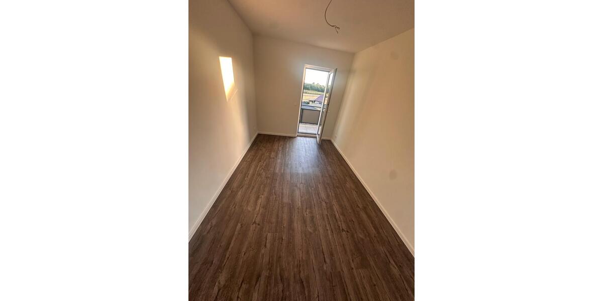 Etagenwohnung Lützen - 3 Zimmer, 74 m&sup2;, 1.008&euro; | Angebot:26524848