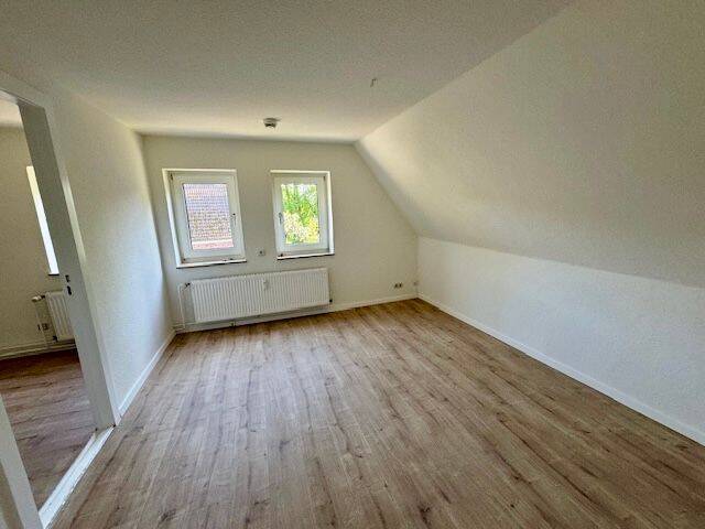 Etagenwohnung Rendsburg Margaretenhof - 2 Zimmer, 27 m&sup2;, 300&euro; | Angebot:26763542