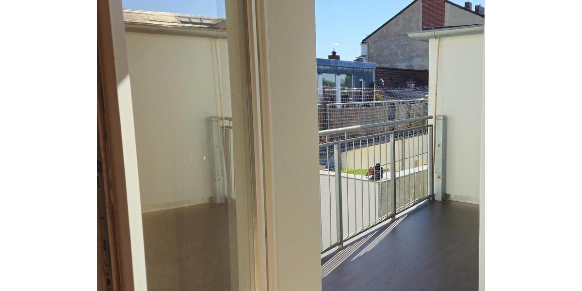 Dachgeschoßwohnung Potsdam Berliner Vorstadt - 2.5 Zimmer, 70 m&sup2;, 1.100&euro; | Angebot:26560670