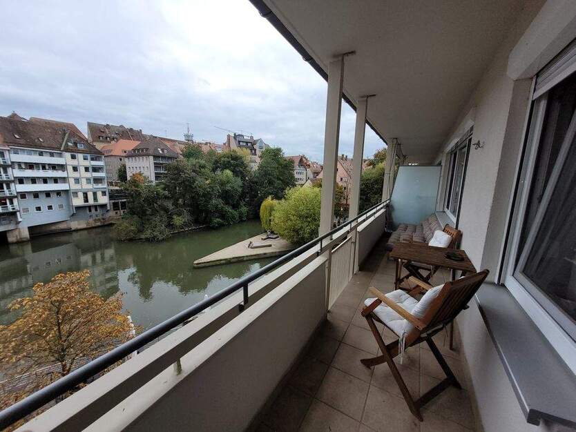 * HOCHWERTIG WOHNEN IN DER CITY * Premium 4 Zi-Whg. mit SÜDBALKON + PEGNITZBLICK * 4 zimmer