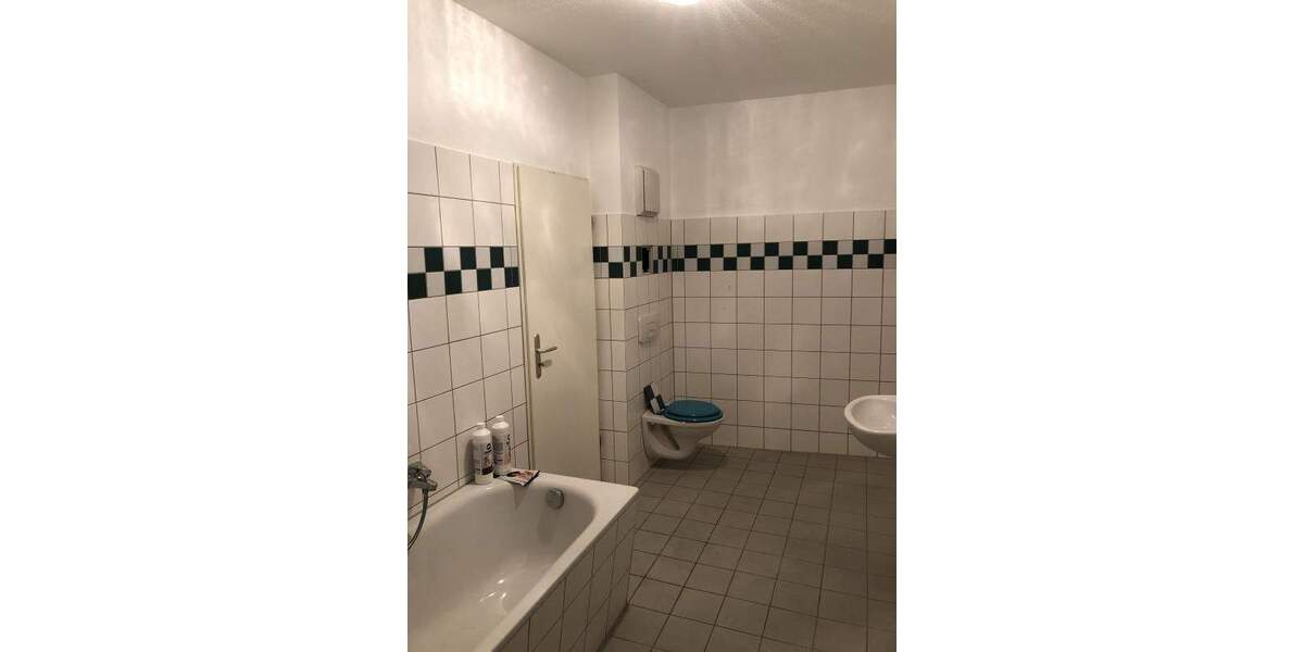 Etagenwohnung Mittweida - 2 Zimmer, 66 m&sup2;, 375&euro; | Angebot:24776864