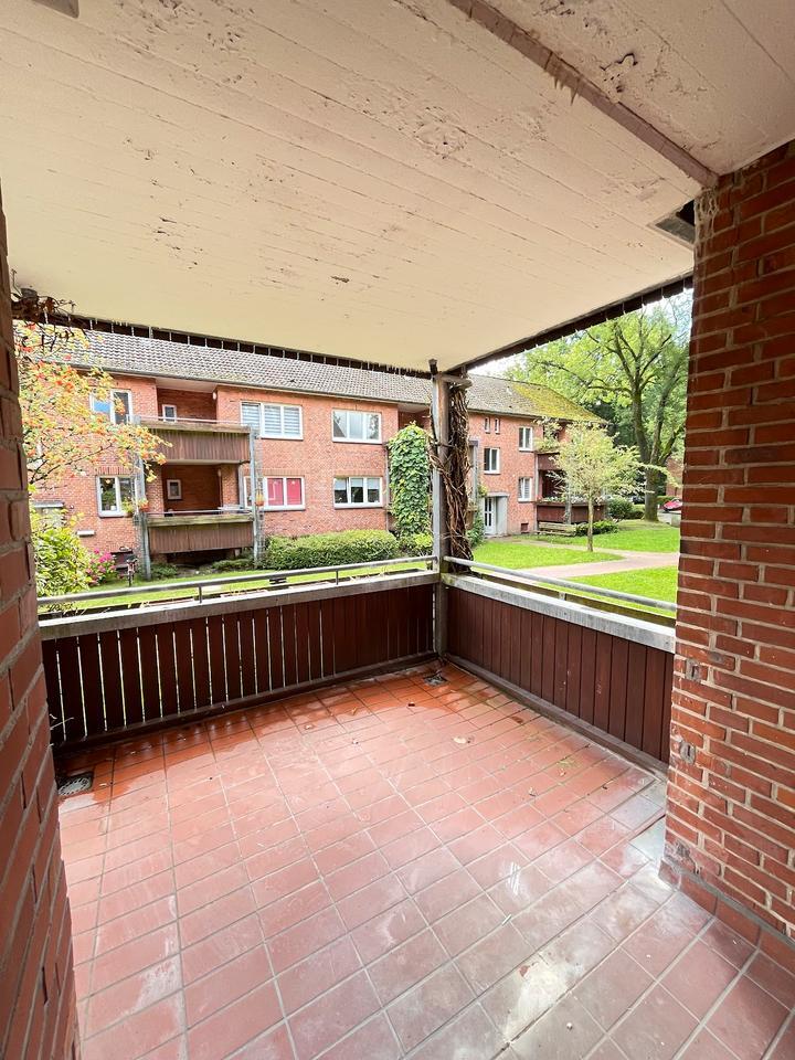 2-Zimmer-Wohnung mit eigenem Eingang, großem Balkon und kleiner Terrasse!