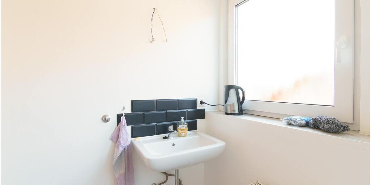 ***Moderne 97 m² Wohnung in Westoverledingen*** ***frisch renoviert*** - Dachgeschoßwohnung Westoverledingen Flachsmeer | Angebot:25407086