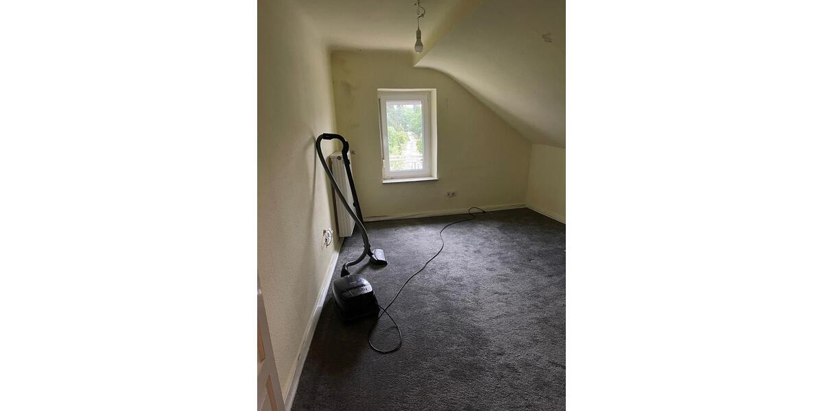 Dachgeschoßwohnung Merzig - 3.5 Zimmer, 65 m&sup2;, 850&euro; | Angebot:26549987