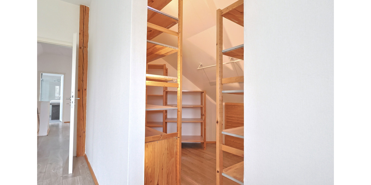 Maisonettenwohnung Wiehl - 5 Zimmer, 171 m&sup2;, 1.250&euro; | Angebot:24705613