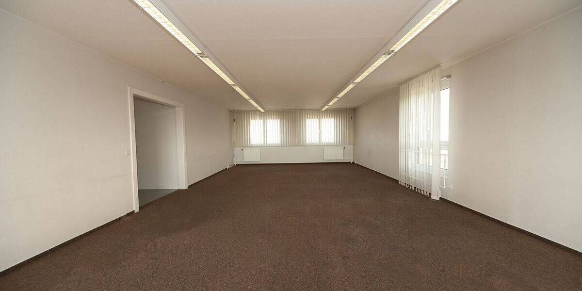 Gewerbeobjekt Berlin Marzahn - 1 Zimmer, 67 m&sup2;, 864&euro; | Angebot:26162830