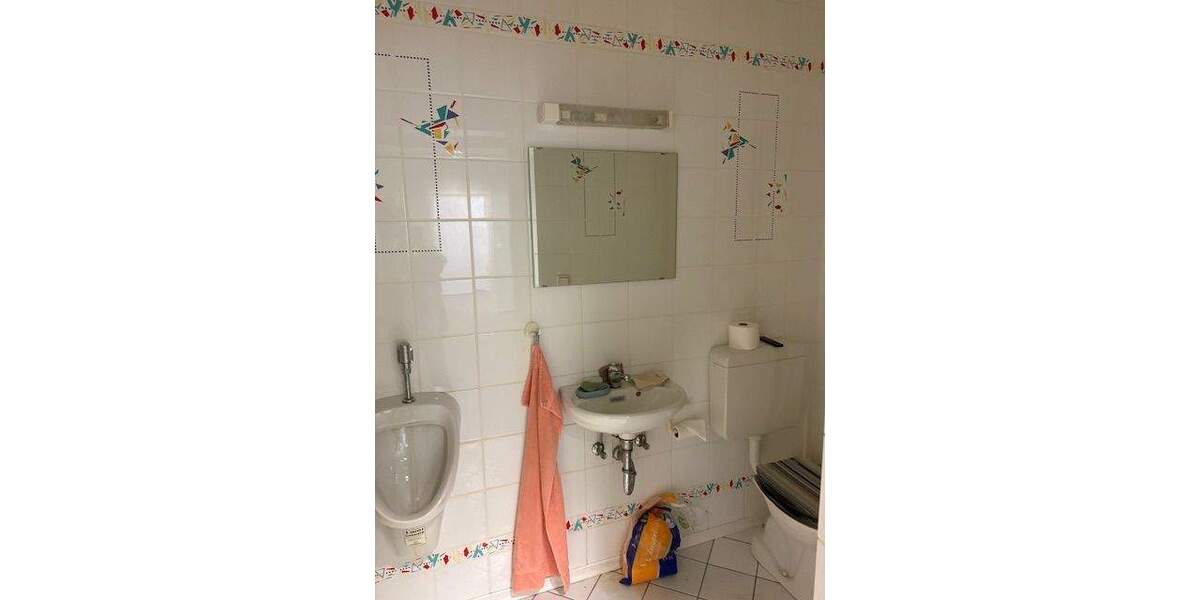 Gewerbeobjekt Bad Dürkheim - 4 Zimmer, 90 m&sup2;, 1.170&euro; | Angebot:25525373