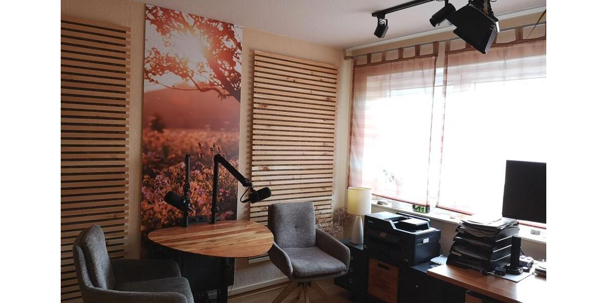 Lichtdurchflutete 4,5 Zimmer Wohnung mit Balkon 4.5 zimmer