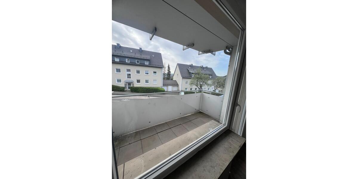 Etagenwohnung Siegen - 5 Zimmer, 111 m&sup2;, 1.150&euro; | Angebot:26020529