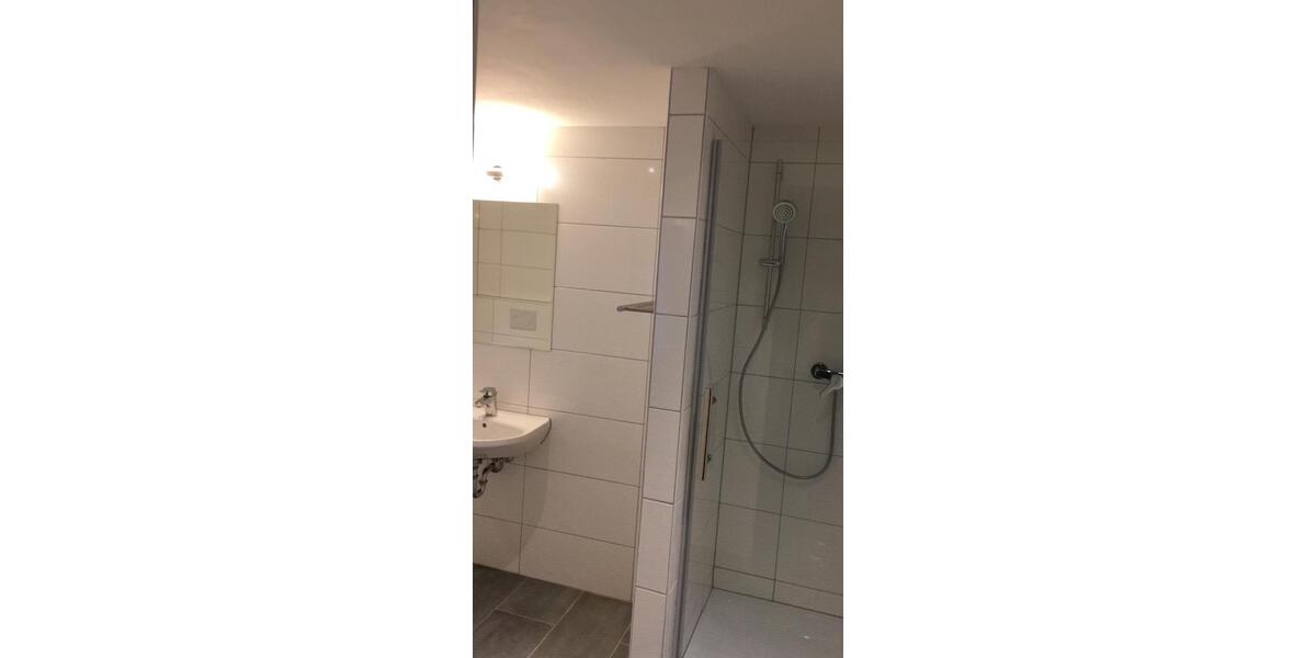 Einfamilienhaus Bingen am Rhein - 8 Zimmer, 205 m&sup2;, 2.200&euro; | Angebot:25818910