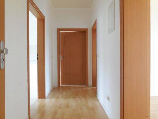 Etagenwohnung Riesa Gröba - 3 Zimmer, 66 m&sup2;, 359&euro; | Angebot:26106841